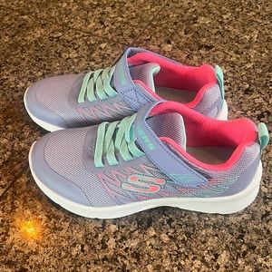 Skechers youth girls shoes size 1